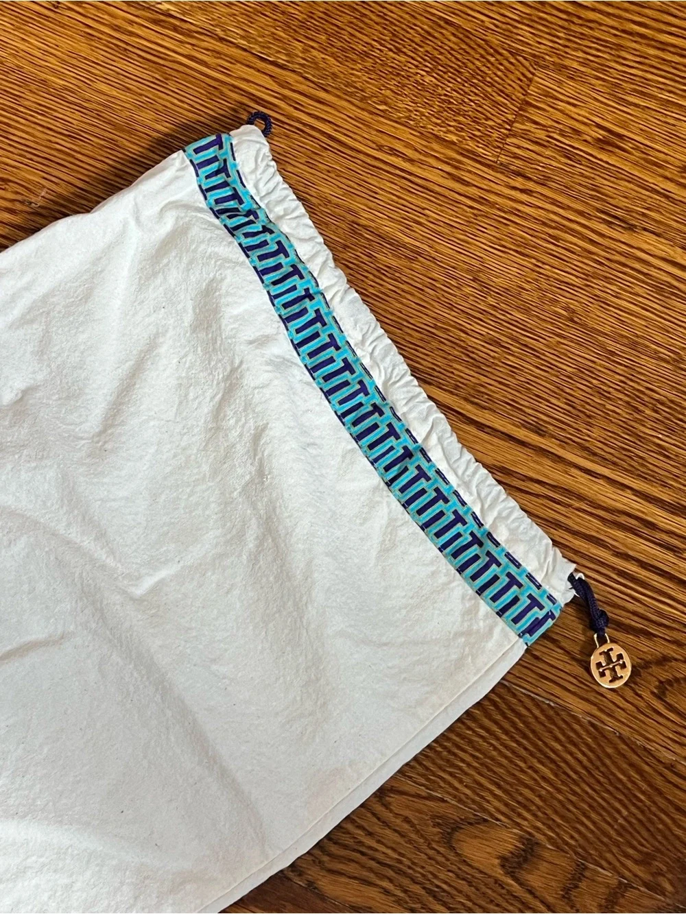 Tori Burch Cream Drawstring Dust Bag